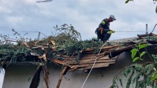 Sturmschäden hielten die Feuerwehrkräfte auf Trab.
