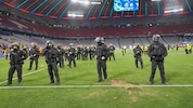 Der Rasen wurde beim CL-Finale in Mitleidenschaft gezogen. (Bild: AP/Martin Meissner)