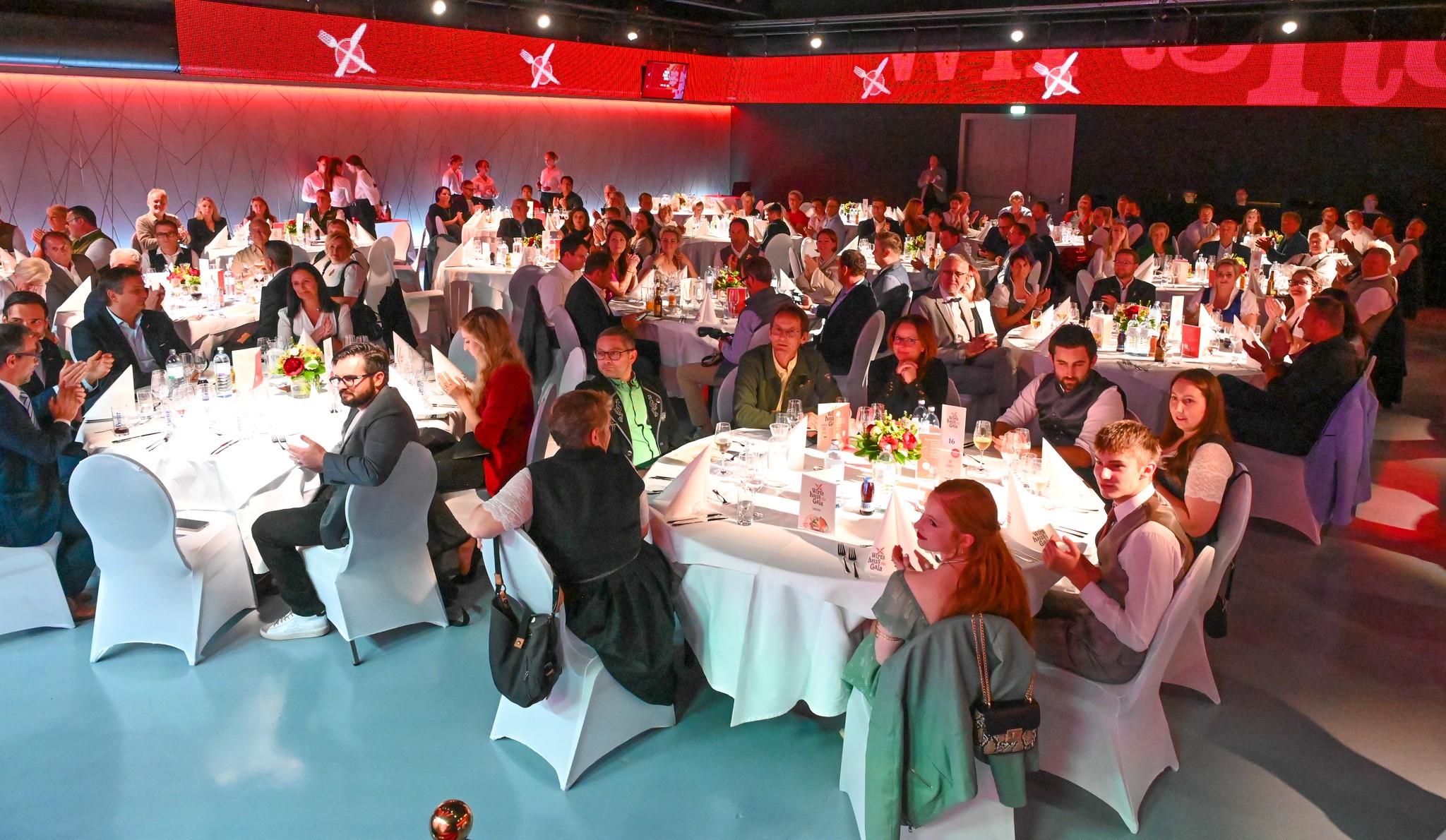 Gefeiert wurde in der Droneberger-Halle in Klagenfurt.
