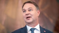 SPÖ-Chef Andreas Babler spricht von einzelnen Meinungen. Er sieht keine Änderung der ...