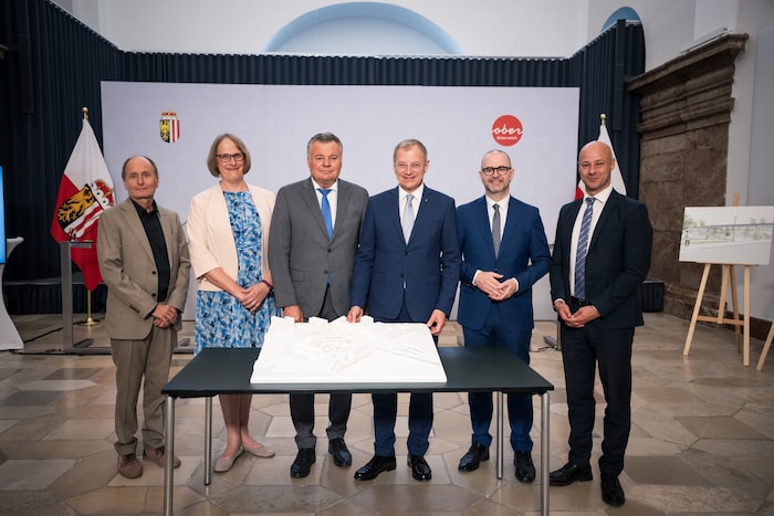 Architekt und Politik stellten am Mittwoch das Prokekt vor.