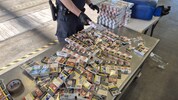 Schmuggel-Tschick in rauen Mengen! Die heiße Ware war hinter einer Verkleidung versteckt