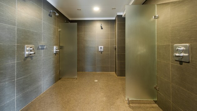 Tatort Fitnessstudio-Dusche: Justizwachebeamter beobachtete abscheuliche Tat (SYMBOLBILD)