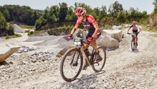 Beim Granitmarathon geht’s auch durch den harten Steinbruch. (Bild: Mathias Lauringer)