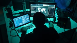 Kriminelle suchen meist aus dem Ausland nach ihren Opfern. (Symbolfoto)