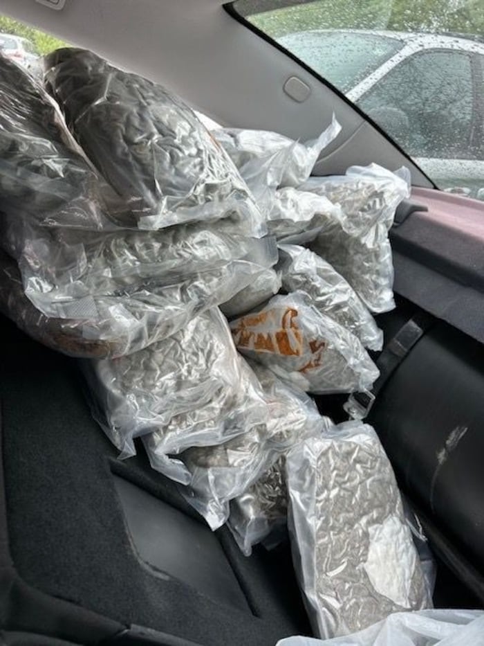 10,5 Kilogramm an Marihuana und 400 Gramm Kokain waren im damals sichergestellten Schmugglerauto versteckt – lange unentdeckt am Parkplatz der Autobahnpolizei.