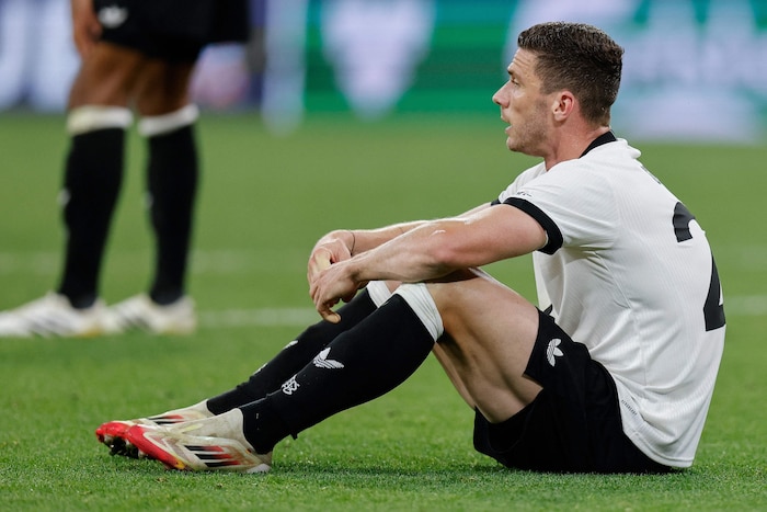 Robin Gosens wird von Michael Ballack scharf kritisiert.