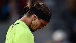 Großer Frust bei Alexander Zverev (Bild: AFP/Thibaud MORITZ)