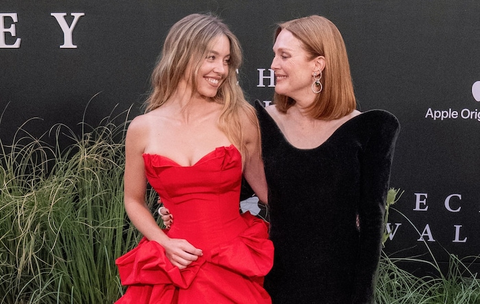 Sydney Sweeney mit „Echo Valley“-Co-Star Julianne Moore