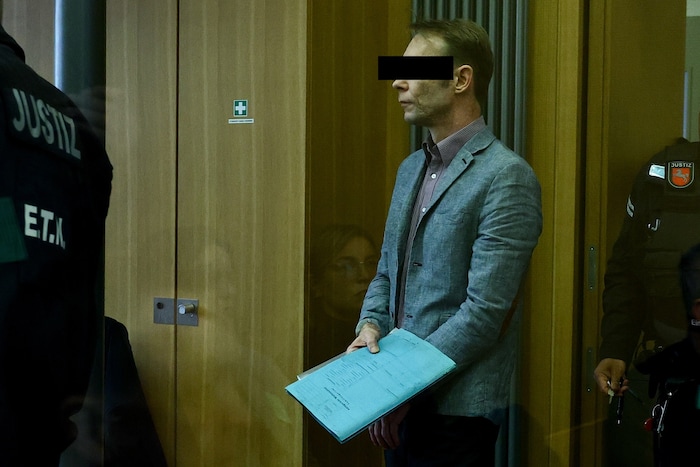 Christian B. bei einem früheren Gerichtstermin in Deutschland. Der 48-Jährige gilt als Hauptverdächtiger im Fall Madeleine McCann.