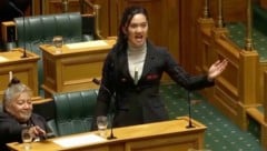 Maori-Parlamentarier protestierten mit ihrem traditionellen Ritual – und werden dafür nun ...