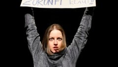 Lisa Kröll als Umweltaktivistin im brisanten Jugendstück „Ausnahmezustand“