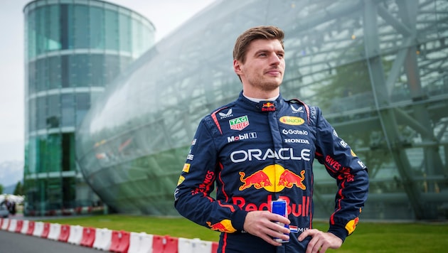 Formel 1-Superstar Max Verstappen beim Festakt.