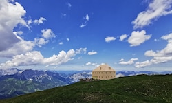So wird die neue Reichensteinhütte aussehen.