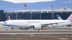 Chinas Fluggesellschaften könnten nun bei Airbus bestellen und damit ein Signal an die US-Regierung im Zollstreit senden. Zuvor waren nämlich Bestellungen bei Boeing geplant (Symbolbild). (Bild: P. Huber)