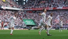 Florian Kainz (Mitte) und Co. fixierten den Aufstieg in die Bundesliga. 