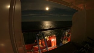 Eine fantastische Sicht auf einen Himmel voller Gestirne: Diese Erwartungen kann nicht jede Kreuzfahrt per se erfüllen. Was dahintersteckt, weiß Experte Dr. Manfred Steller. (Bild: jsp - stock.adobe.com)