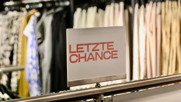 Es ist die „letzte Chance“, ein paar Schnäppchen zu ergattern.