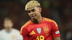 Lamine Yamal zeigte beim 5:4-Erfolg gegen Frankreich (einmal mehr) eine bärenstarke Leistung. (Bild: EPA/RONALD WITTEK)