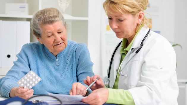 Das kränkelnde Gesundheitssystem und Sparmaßnehmen der Regierung lassen bei den Menschen die Angst um die Zukunft wachsen.