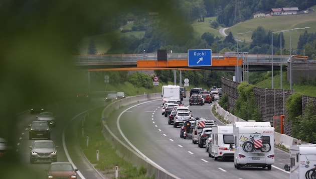 Der Reiseverkehr auf der A10 kam mehrfach zum Erliegen.