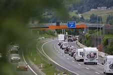 Der Reiseverkehr auf der A10 kam mehrfach zum Erliegen. (Bild: Tröster Andreas)