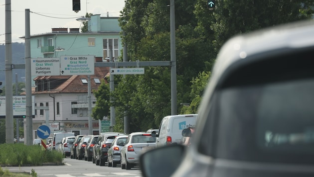 Der Pendlereuro soll künftig auf sechs Euro pro Kilometer verdreifacht werden.