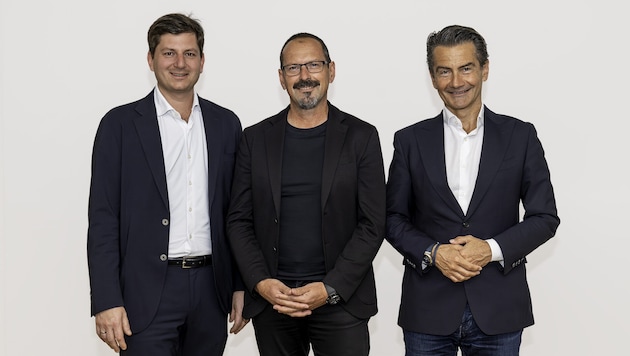 VÖZ-Präsident Maximilian Dasch, Kronehit-Geschäftsführer Mario Frühauf und ORF-Generaldirekter Roland Weißmann.