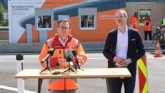 Siegele und Hufnagl beim Pressetermin am Checkpoint an der A13 bei Nößlach.
