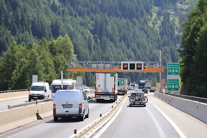 So wie hier läuft der Verkehr im Sommer zweispurig.