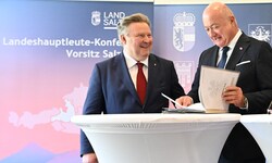 Die neue Reformpartnerschaft wurde feierlich unterzeichnet.