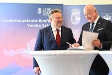 Die neue Reformpartnerschaft wurde feierlich unterzeichnet. (Bild: APA/BARBARA GINDL)