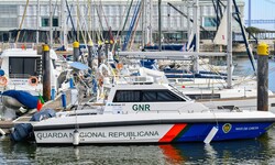 Die portugiesische Polizei stellte den Briten auf seinem Schiff.