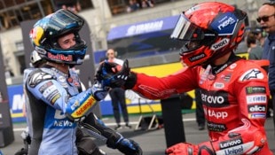 Alex und Marc Marquez sind der MotoGP-Konkurrenz in der WM enteilt (Bild: AFP/LOIC VENANCE)