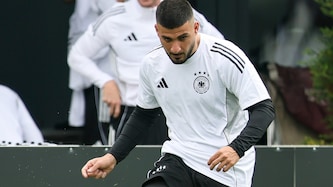 Deniz Undav (Bild: EPA/RONALD WITTEK)