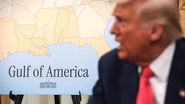 Trump hatte die Meeresbucht im Atlantischen Ozean Anfang dieses Jahres in „Golf von Amerika“ umbenannt – diese Änderung stieß vor allem in Mexiko nicht auf Gegenliebe.