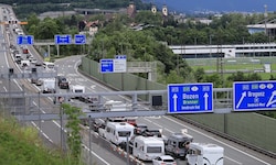 Behinderungen werden erwartet. Umleitungen werden eingerichtet.