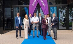 Unter anderem beim Talk dabei: Robert Steiger (li.) von der Uni und Hans Unterdorfer (re.) von ...