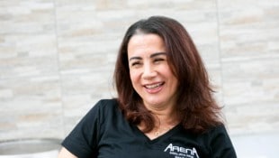 Selda Boyraz hat den Großteil ihrer Kindheit in der Türkei bei Verwandten verbracht. Heute ist ihr Vorarlberg längst zur Heimat geworden. (Bild: Mathis Fotografie)