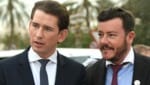 Enge Vertraute: Sebastian Kurz und René Benko (Bild: APA/Helmut Fohringer)
