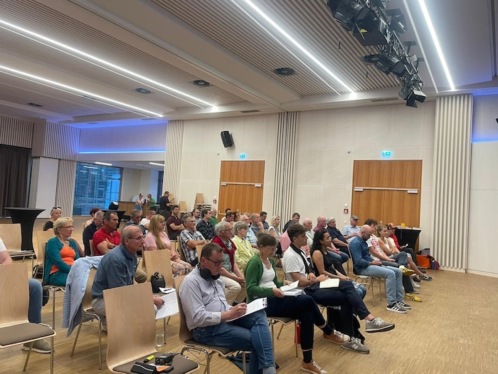 Dort wurde die Bedeutung des Lithiumabbaus für die Region mit verschieden Experten beleuchtet.