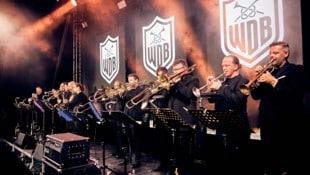 „Anton aus Tirol“ aka DJ Ötzi tritt beim Woodstock der Blasmusik auf! Seine Hits hört man dort ...