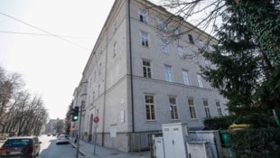 Die Volksschule Schwarzstraße muss Wohnprojekt weichen (Bild: Markus Tschepp)