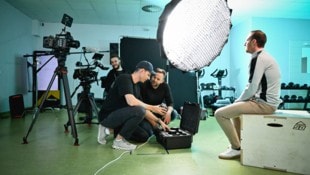 Auch Neo-Wels-Cheftrainer Christian Heinle wird in der Doku namens „Mehr als 90 Minuten“ bereits ...