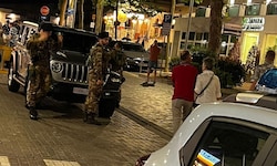 Auch das Militär ist in Lignano im Einsatz.