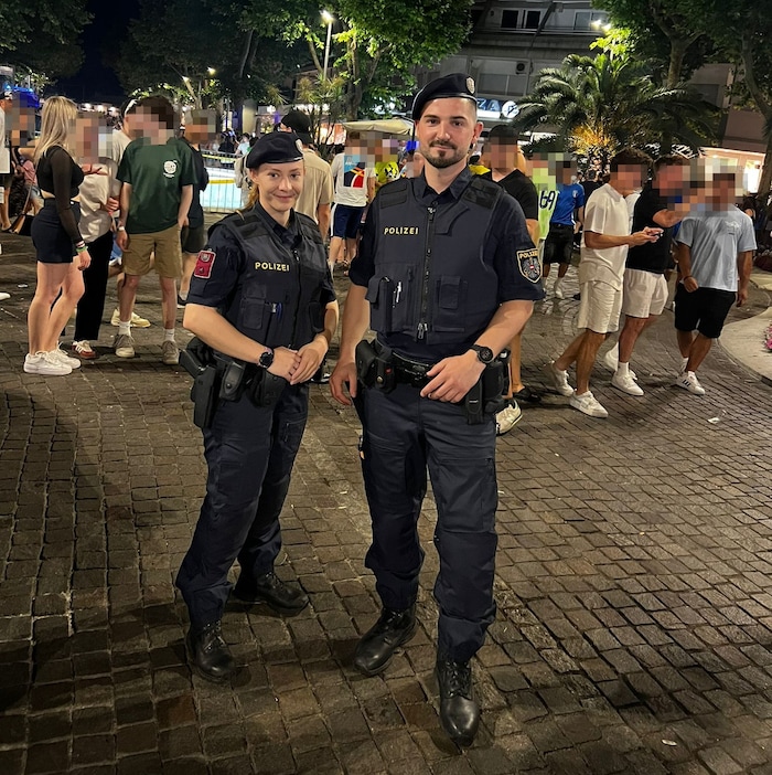 Heuer erstmals im Lignano-Einsatz: die österreichischen Polizisten Cornelia und Michael