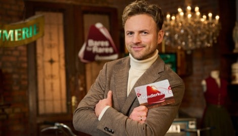 Ein halbes Jahrzehnt moderierte Willi Gabalier bei ServusTV „Bares für Rares“, wo Objekte und deren Bewertung ging. (Bild: Philipp Carl Riedl)