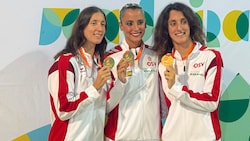 Vasiliki, Anna-Maria und Eirini Alexandri mit ihren EM-Medaillen auf Madeira.