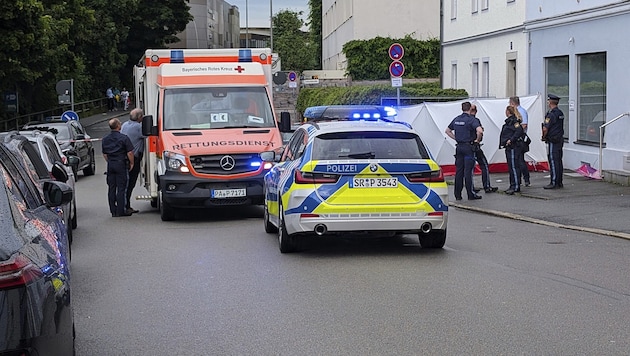 Die Polizei hat den Unfallort abgeschirmt.