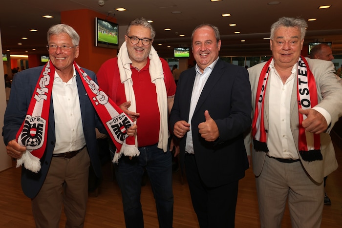 Kärntens Landeshauptmann Peter Kaiser, Wiens Stadtrat Peter Hacker, ÖFB-Präsident Josef Pröll, Politiker Werner Kogler (von links)